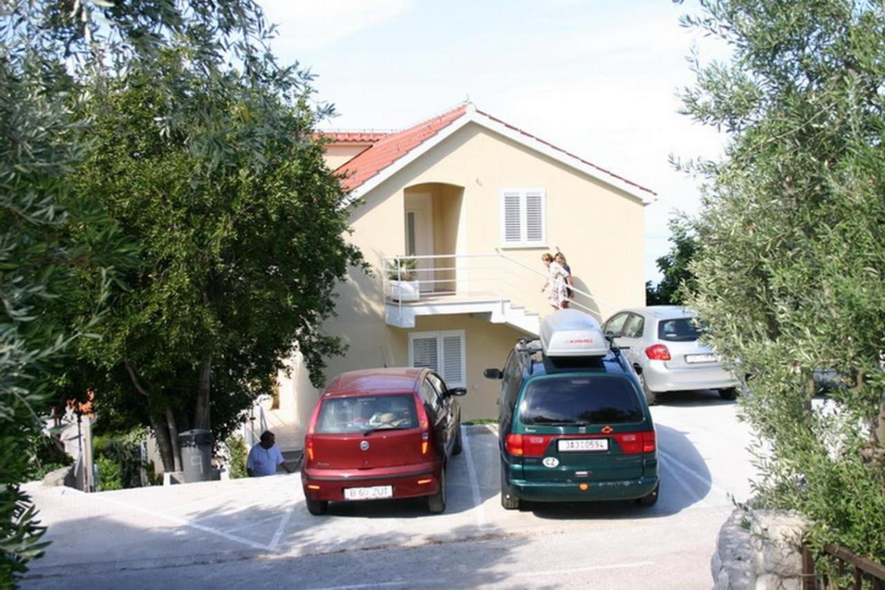 Apartments Boris أوميس المظهر الخارجي الصورة