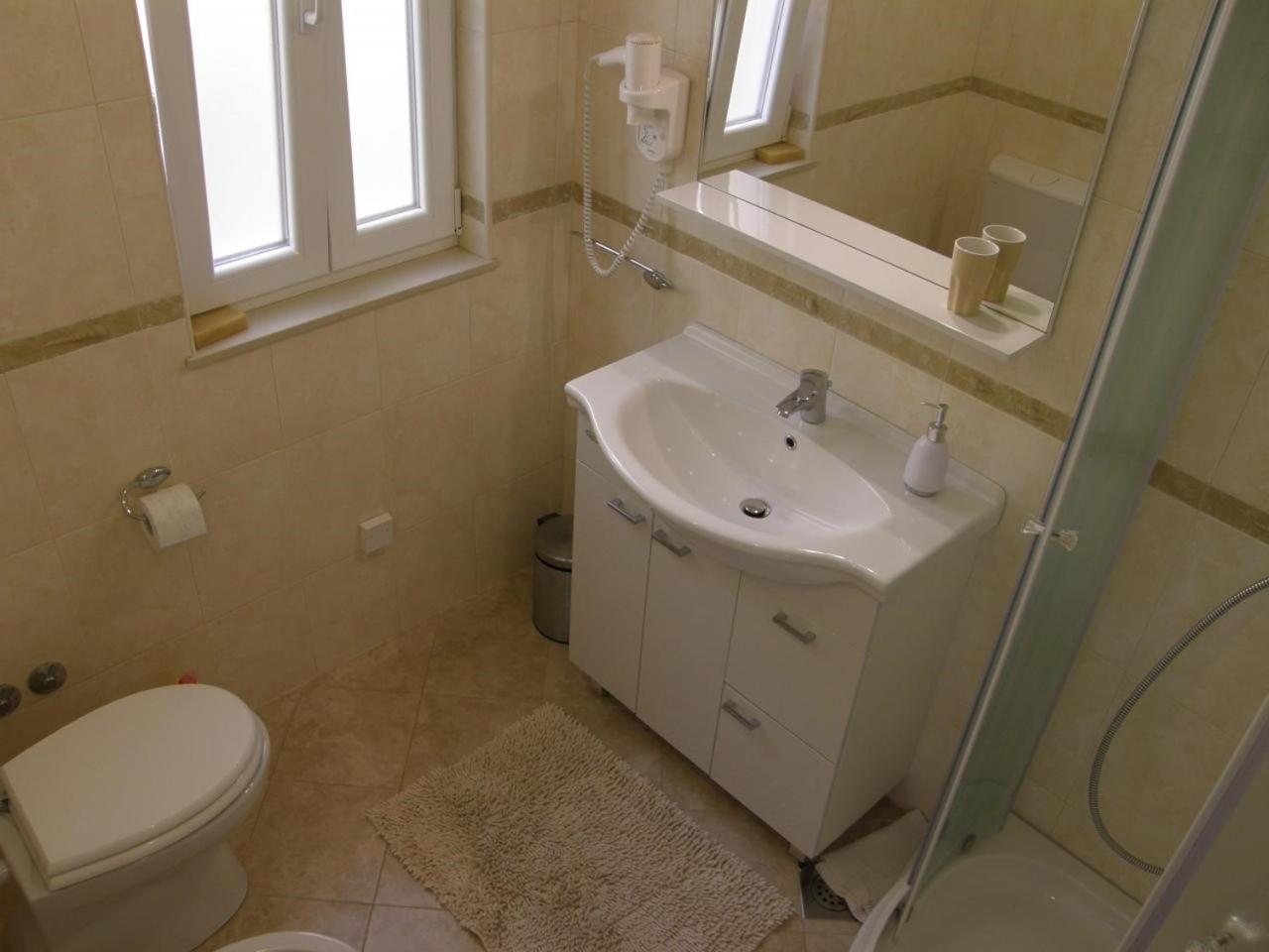 Apartments Boris أوميس المظهر الخارجي الصورة